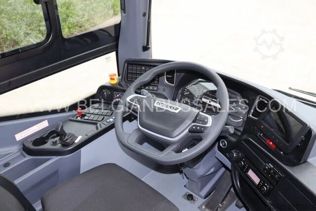 Bus interurbain Iveco Crossway 13m Pop Light / Double middle door / N...