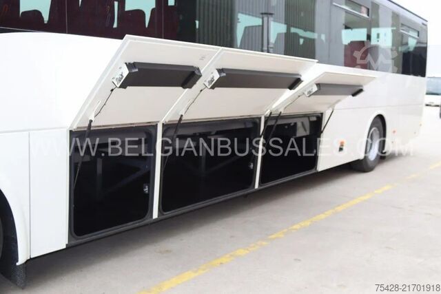 Bus interurbain Iveco Crossway 13m Pop Light / Double middle door / N...