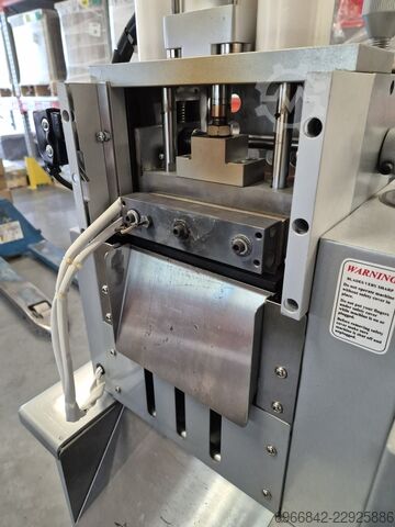 Tygskärmaskin Sheffield Cutting Equipment HC-810CE-220V + PF-33-220V