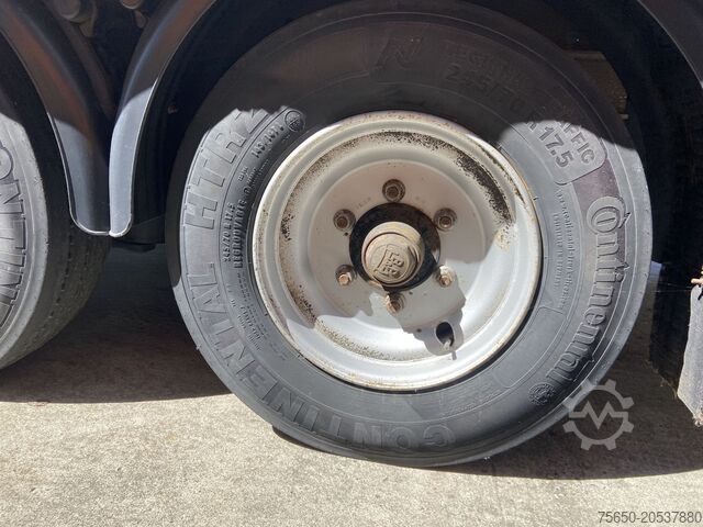 Open trailer with tarp Möslein TPW 105 D Schwebheim Tandem- Planenanhänger Durchladbar