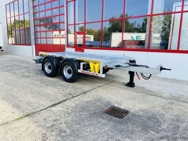 Low loader trailer Möslein TMH 2 14 t Tandem- Absetzmuldenanhänger,geschlossenen BodenNeufahrzeug