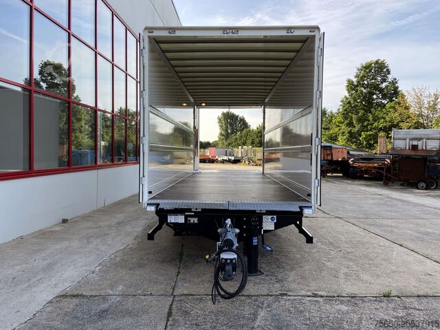 Box trailer Möslein TKO105 D-L 6 m  10 t GG Tandem Koffer, Ladebordwand+ Durchladbar, 6,20 m