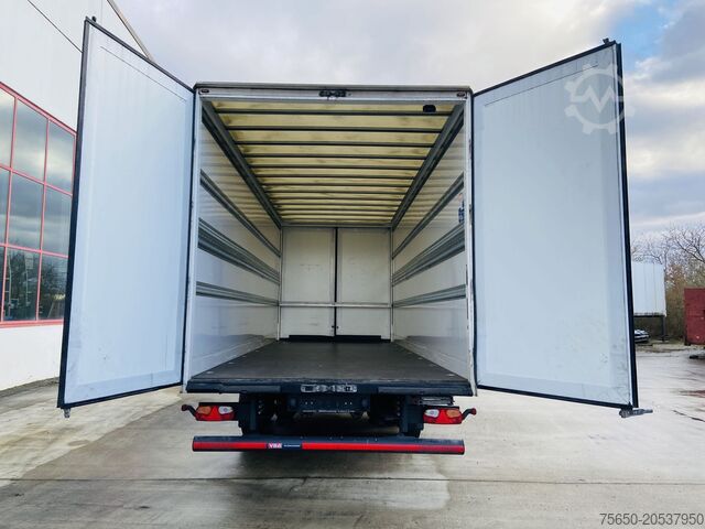 Box trailer Möslein TKO 105 D 7m weiß  Tandem- Koffer, Durchladbar, Neuwertig