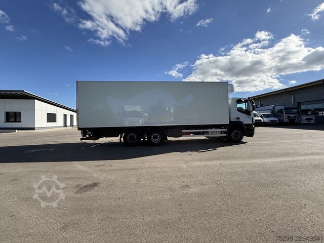 Iveco 260S40 6x2*4 Carrier refrigerated box truck Iveco 260S40 6x2*4 Carrier 1050