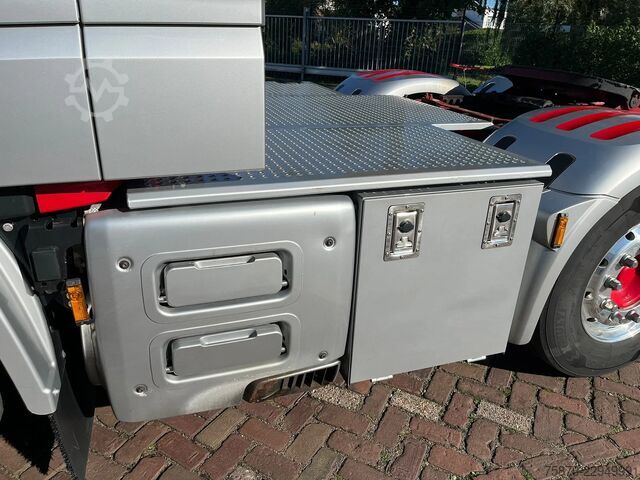 Standardni SZM DAF XF 530 FTG MANUAL