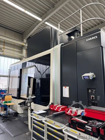 Centru de prelucrare CNC DMG DMU 210 P