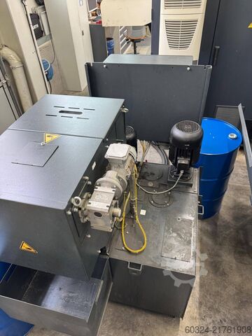 Centru de prelucrare CNC DMG DMU 210 P