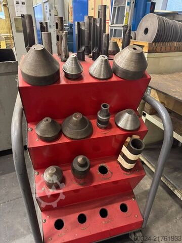Mesin bubut CNC WEILER E90 x 4500