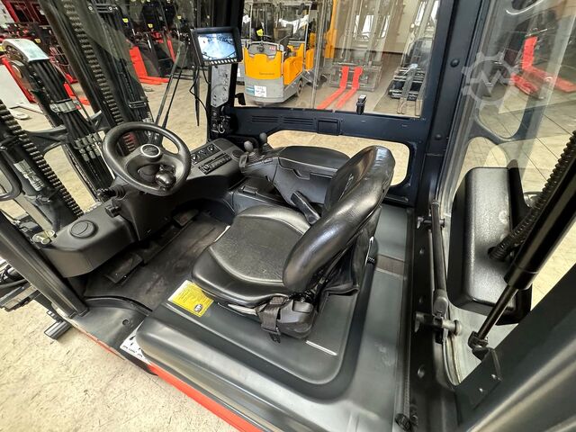 2019年保养 + UVV至2027年9月，使用时间为12,341小时。 Linde E25