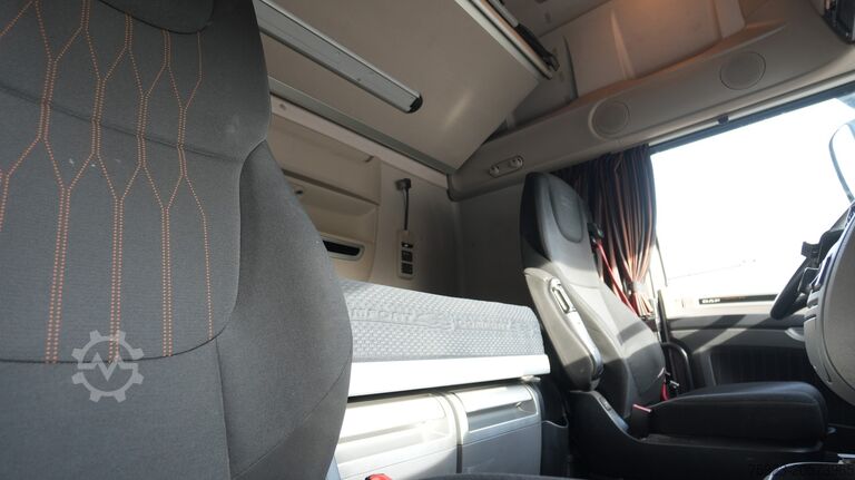 Padrão-SZM DAF XF 480 6X2 SSC 612.300KM