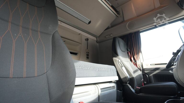 Estándar-SZM DAF XF 480 6X2 SSC 582.000KM