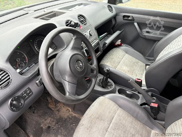Ploščati dostavnik VW CADDY 1,6L + MANUAL + DEFECTE INJECTOREN