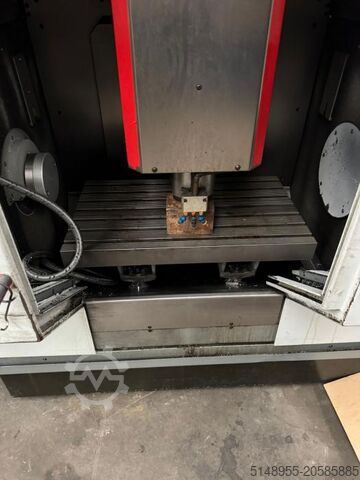 Universellt bearbetningscenter HERMLE C 600 U