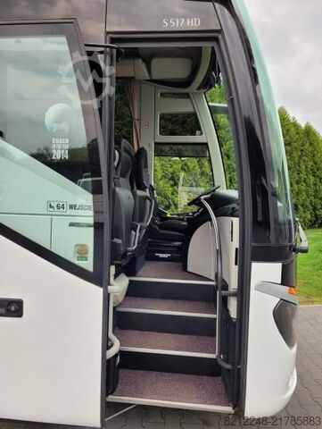 Bus antarkota Setra S 517 HS