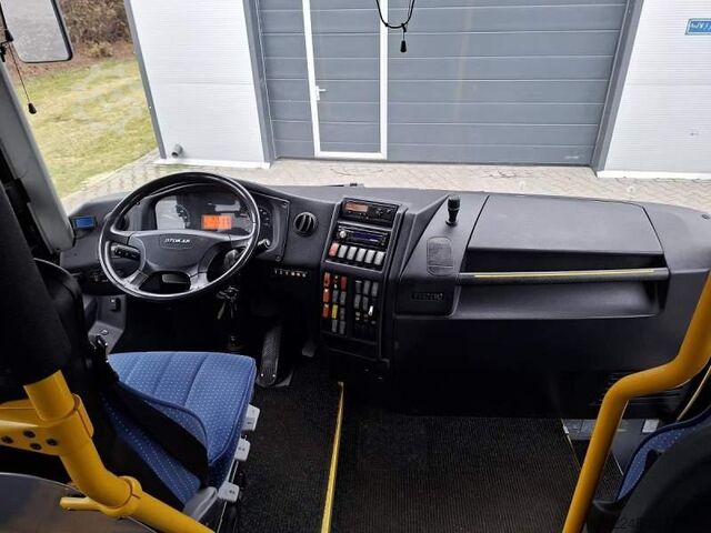 Kaupunkienvälinen linja-auto OTOKAR VECTIO
