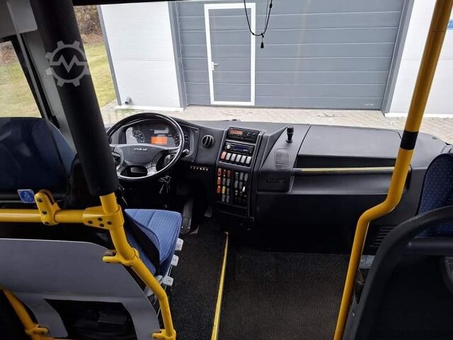 Kaupunkienvälinen linja-auto OTOKAR VECTIO