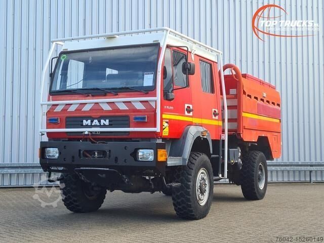 Feuerwehr/Rettung MAN LE 18.220 4x4 -4.000 ltr - 200 ltr Foam - Camper -