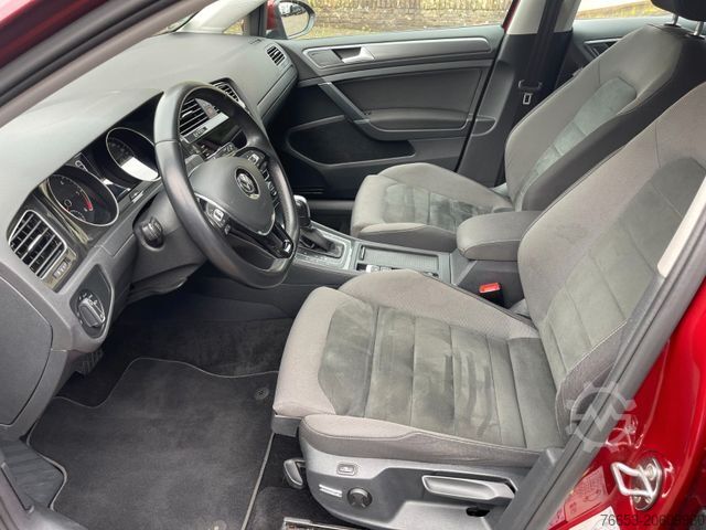 Minibussi VOLKSWAGEN Golf Variant 110kw DSG Comfo. * Alcantara * Navi