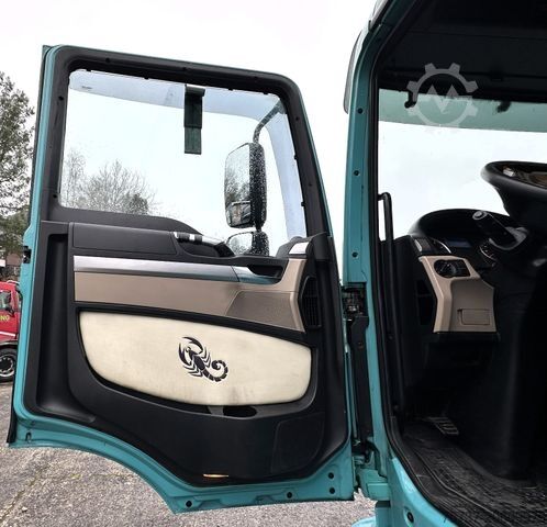 平床トラック(シート付き) MAN TGM 18.340