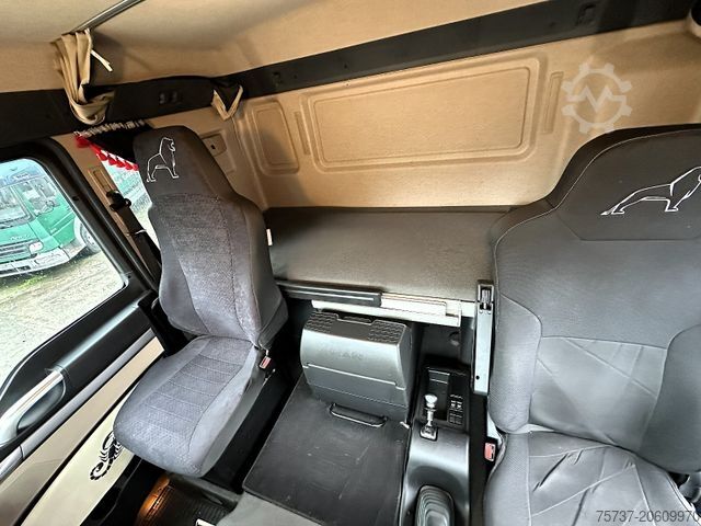 平床トラック(シート付き) MAN TGM 18.340