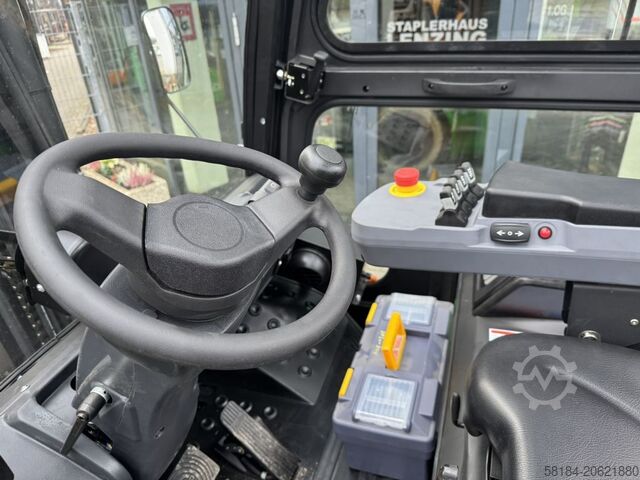 รถโฟล์คลิฟท์ไฟฟ้า 4 ล้อ Noblelift FE4P80N