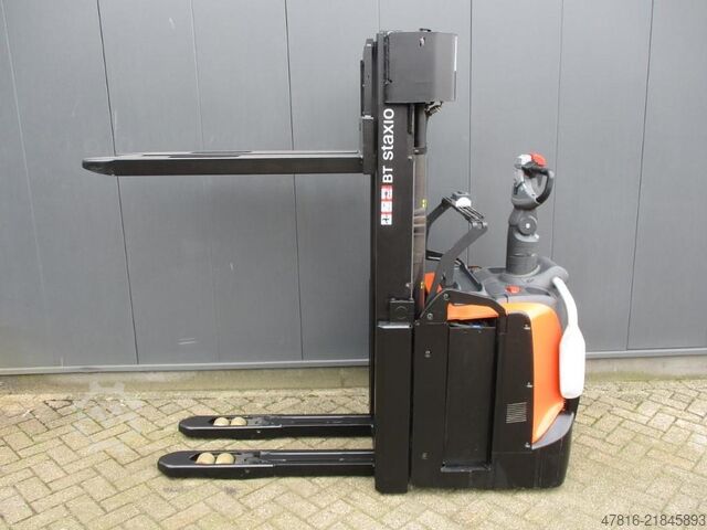 Hoogheffende palletwagen TOYOTA SPE140L