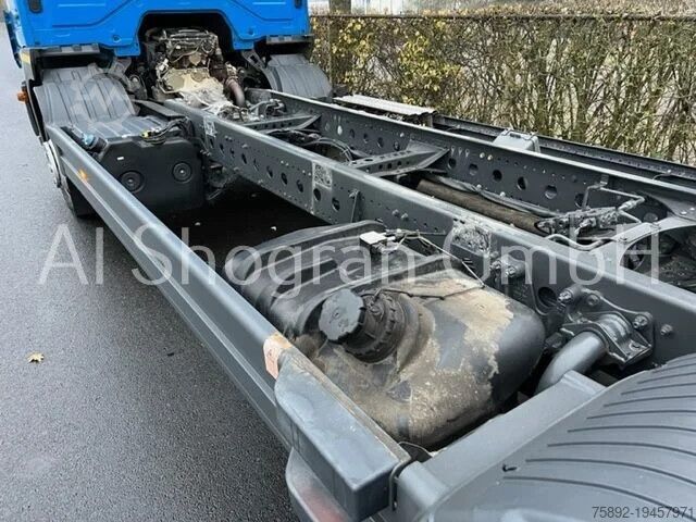 Chassis com cabina Mercedes-Benz Atego 1318 4x2 / Euro 6 / Schaltung 1218