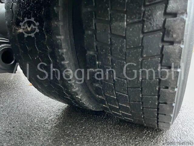 Chassis com cabina Mercedes-Benz Atego 1318 4x2 / Euro 6 / Schaltung 1218