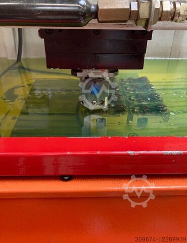 Senkerodiermaschine CHARMILLES Roboform 35 P Roboter Automation
