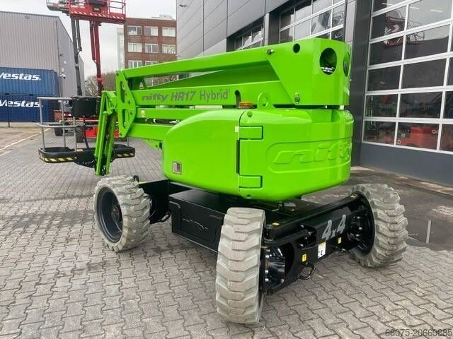 Teleskopska delovna ploščad Niftylift HR 17 Hybrid