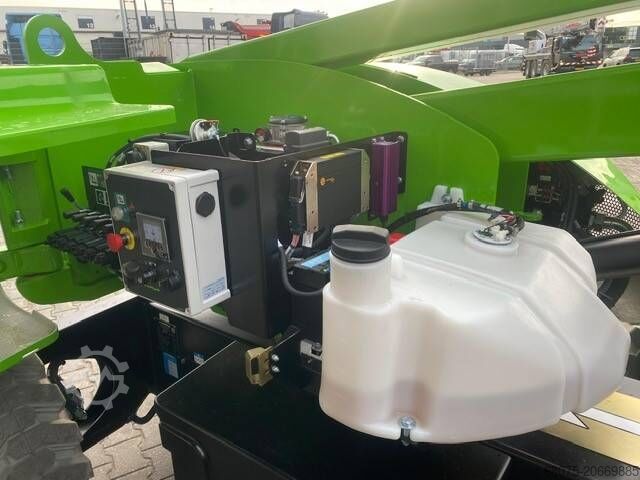 Teleskopska delovna ploščad Niftylift HR 17 Hybrid