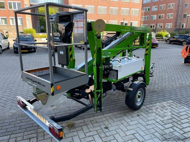Thang máy Niftylift 120T