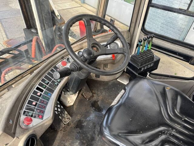 Xe nâng Svetruck 13,6- 1200