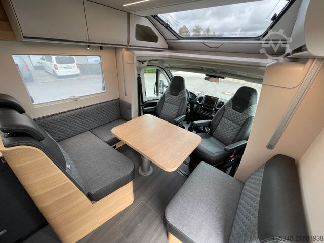 Daļēji integrēta kemperis ADRIA Matrix 60Y 670 SL JUBILEE *Sondermodell*