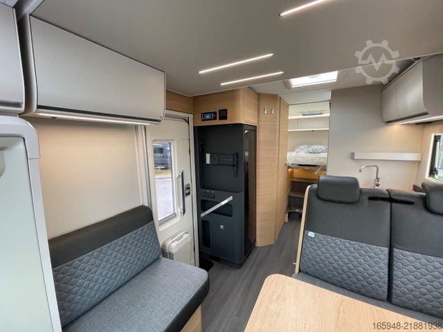 Daļēji integrēta kemperis ADRIA Matrix 60Y 670 SL JUBILEE *Sondermodell*