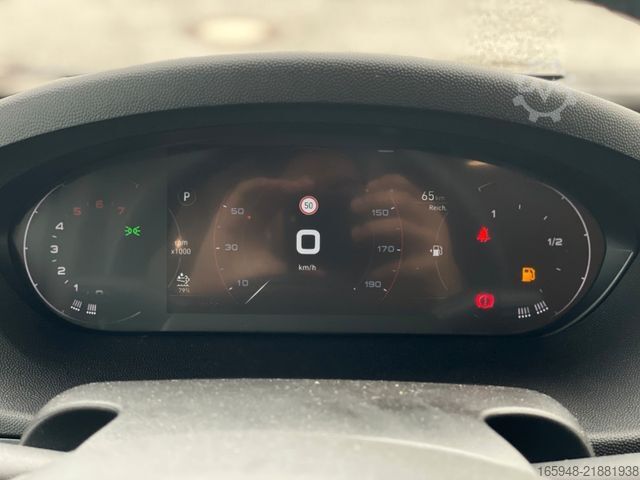 Daļēji integrēta kemperis ADRIA Matrix 60Y 670 SL JUBILEE *Sondermodell*