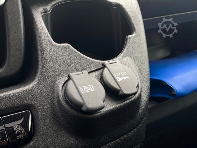 Daļēji integrēta kemperis ADRIA Matrix 60Y 670 SL JUBILEE *Sondermodell*