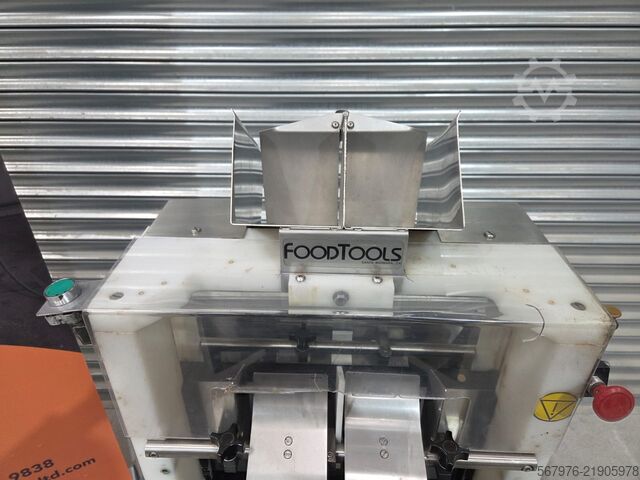 Prerëse rrumbullake për torta Foodtools Inc. CS-4AC-CE Round Cake Slicer
