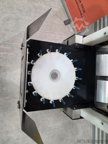 Prerëse rrumbullake për torta Foodtools Inc. CS-4AC-CE Round Cake Slicer