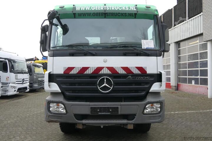 Savivartis Mercedes-Benz Actros 3241 | 8X4 | 2 Side Tipper | 500737Km | ...