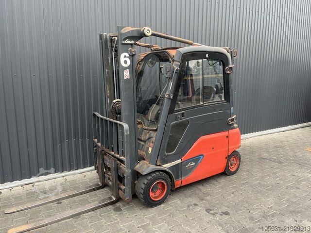 Electric 4-wheel forklift Linde E20PL-02