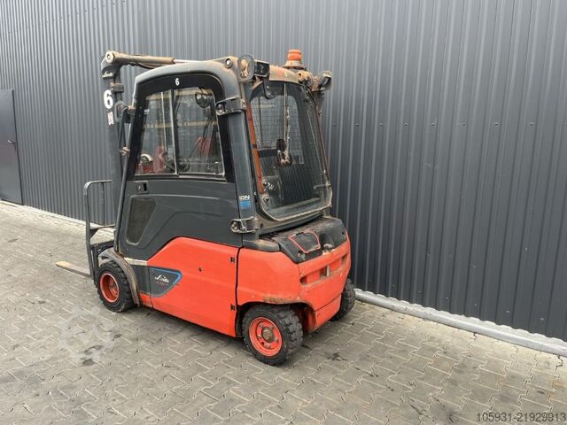 Electric 4-wheel forklift Linde E20PL-02