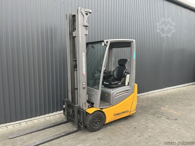 Electric 3-wheel forklift Jungheinrich EFG215