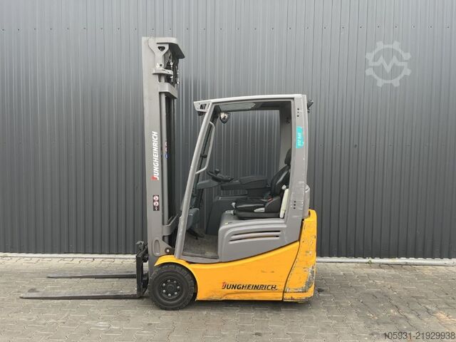 Electric 3-wheel forklift Jungheinrich EFG215