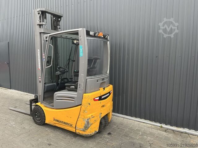 Electric 3-wheel forklift Jungheinrich EFG215