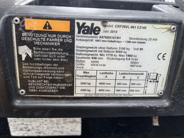Carrello elevatore elettrico a 4 ruote Yale ERP25VL