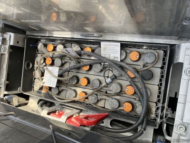 Carrello elevatore a forchettoni Still EXV-SF14i
