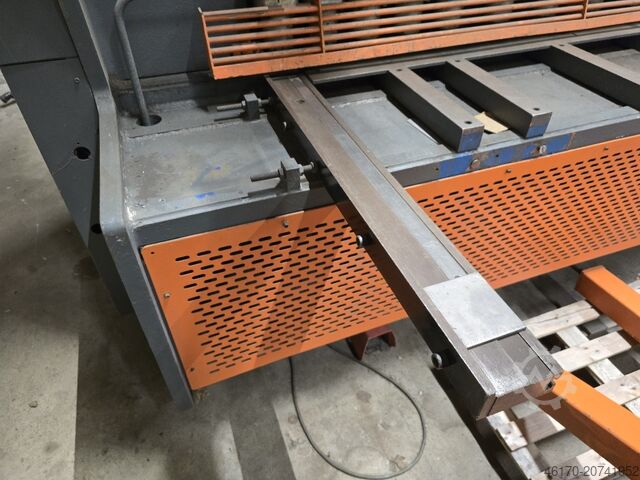 Hydraulisk giljotinsax HACO HSLX 3016