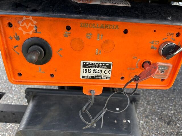 Box body Van Hool 2B2001 2-Axle Box / Loading Lift / Steering / A...