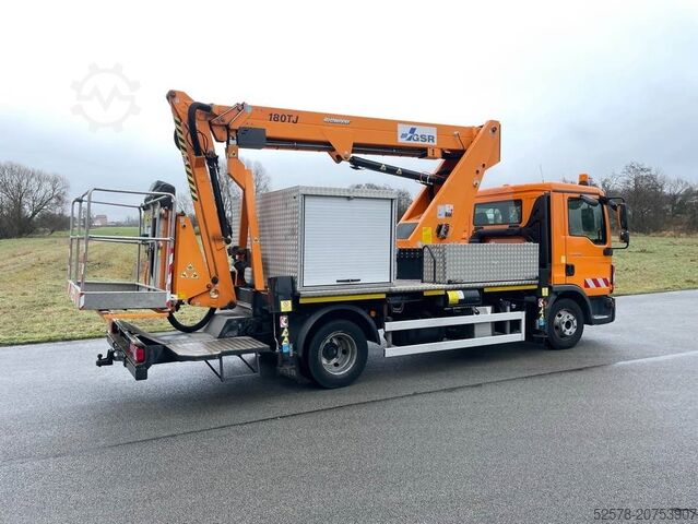 Kuorma-autoon asennettu lava GSR E 180TJ